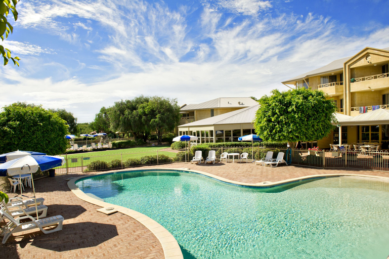 Sport & Beauty 2, Abbey Beach Resort, Busselton