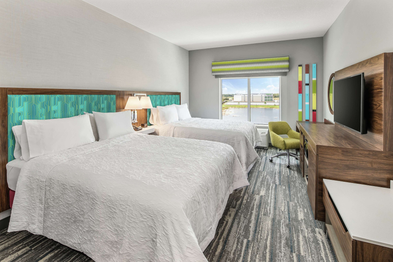 Bedroom 3, Hampton Inn Odessa Trinity, Pasco