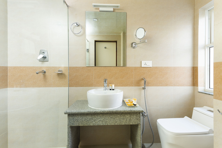 Bathroom 4, Pema Boutique Hotel, Bagmati