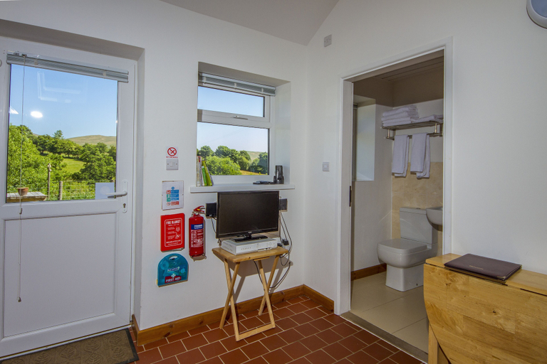 Others 4, The Little Bunk House, Powys