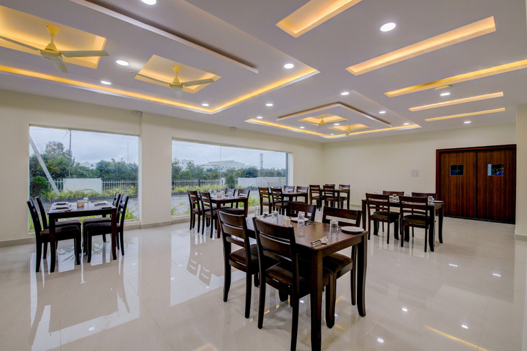 Food & Drinks 4, Hotel Royal Suites, Kolar