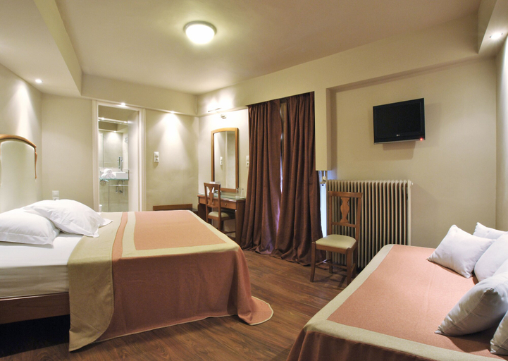 Bedroom 4, Hotel Kentrikon, Peloponnese
