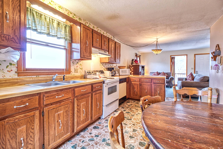 Food & Drinks, Overview, Sevier