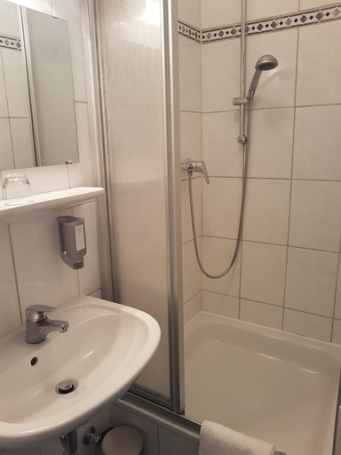 Bathroom, Gasthof Feldl, Dachau