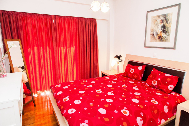 Room 3, Calm Oasis Apartment in Marousi, Attica
