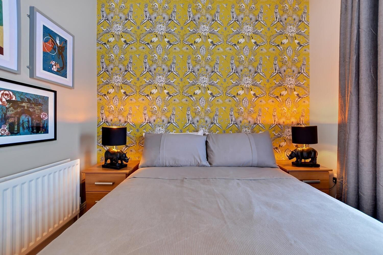 Bedroom 3, Hestia House, Derry and Strabane