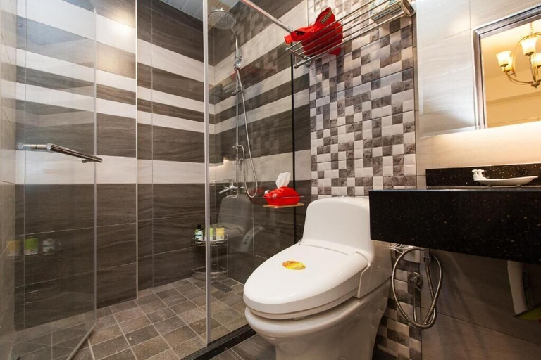 Bathroom 3, Professor's House 2198, Hualien