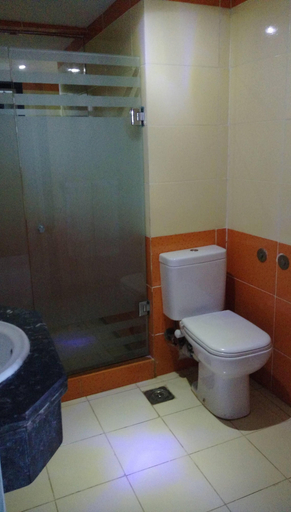 Bathroom 3, New Da Vinci Hotel, Al-Ghurdaqah