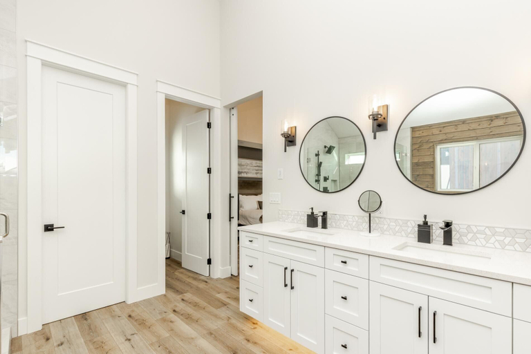 Bathroom 3, The White Pearl - Luxury Chalet W/mountain Views, Kootenay Boundary