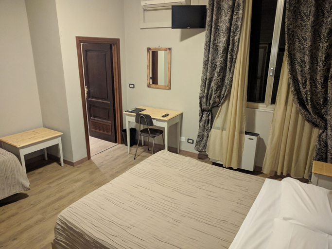 Bedroom 3, AgriHotel Villa Ambra, Siena