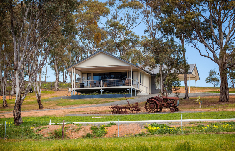 Exterior & Views 2, Neagles Retreat Villas, Clare and Gilbert Valleys