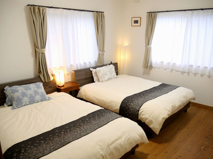 Bedroom 2, Amami Shimahaku Aikana, Tatsugō