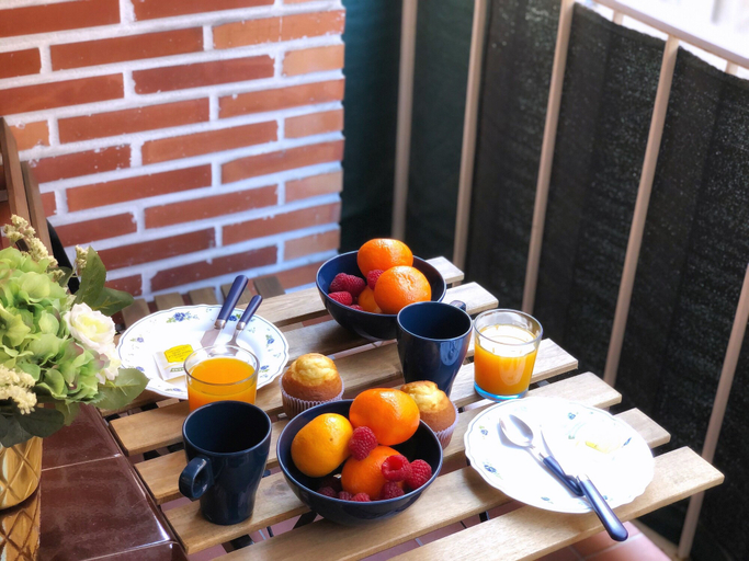 Food & Drinks, Funcional y Elegante en el centro junto guggenheim by Urban Hosts, Vizcaya