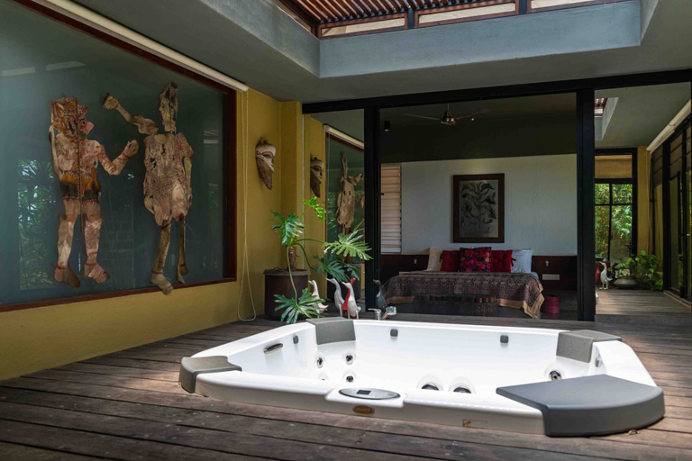 Bathroom 3, Toya Toya by Vista Rooms, Kozhikode