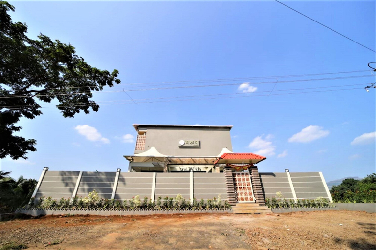 Exterior & Views 2, Nakshatra Resort, Satara