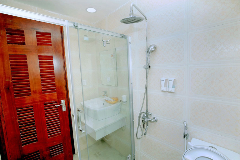 Bathroom 4, Hoang Giang Hotel, Cát Hải