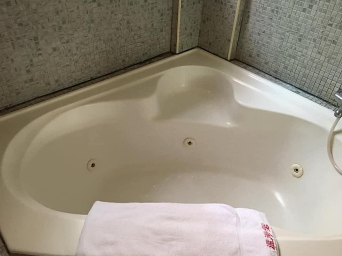Bathroom, Wen Sha Bao Motel, Yilan