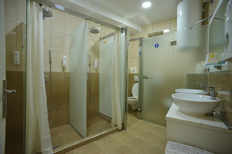 Bathroom 3, Hostel Stella Di Notte, Belgrade