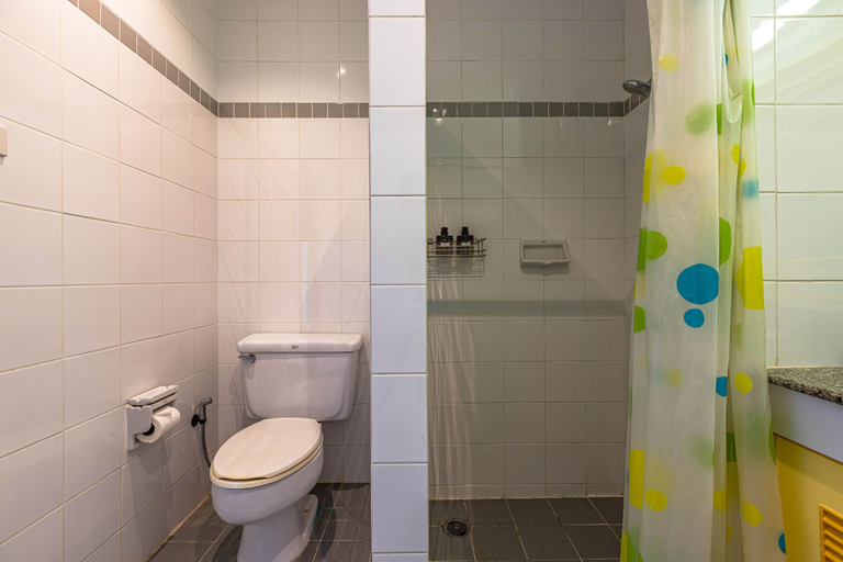 Bathroom 3, 4 BR Townhouse in Great Location BSS, Hua Hin