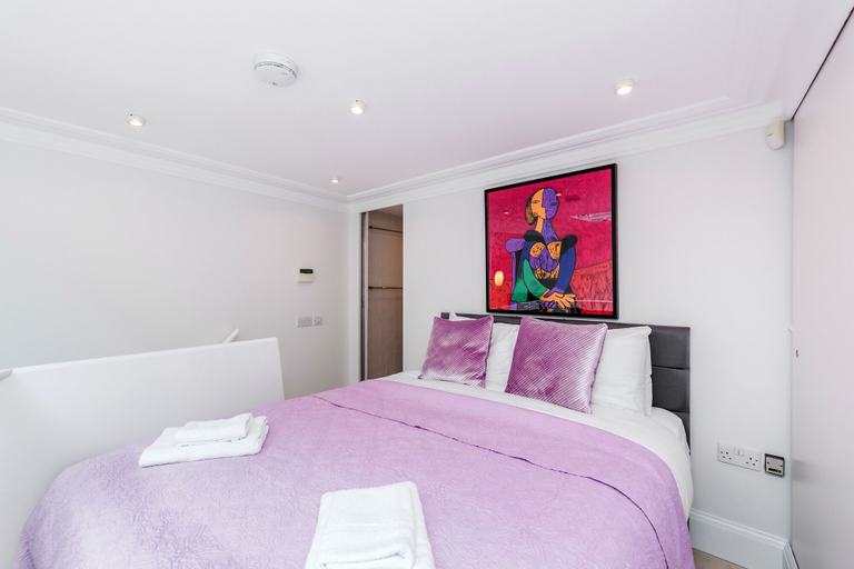 Bedroom 2, Distinctive apartment for 3 with mezz, London