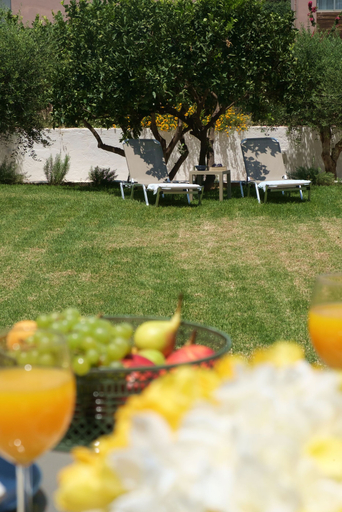 Food & Drinks 5, Newly renovated Garden Flat, Crete