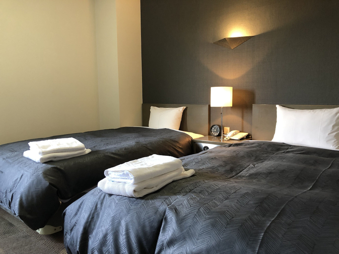 Bedroom 3, Hotel New White House, Rumoi