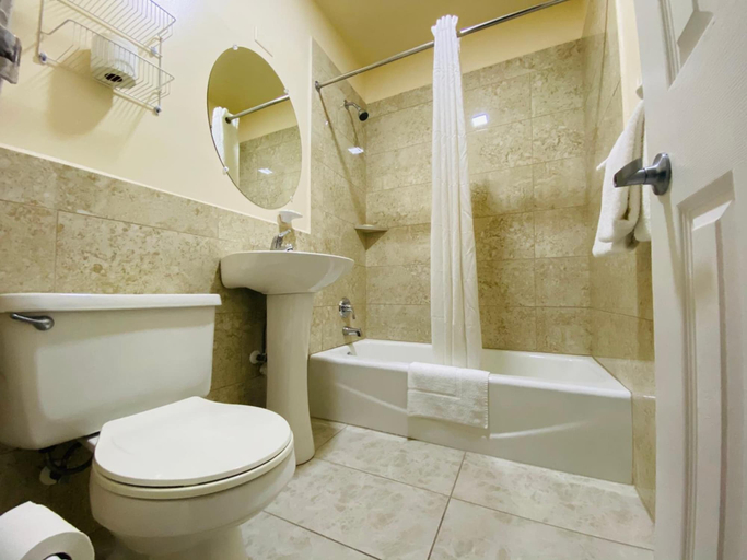 Bathroom 4, A1A Super Inn, Volusia