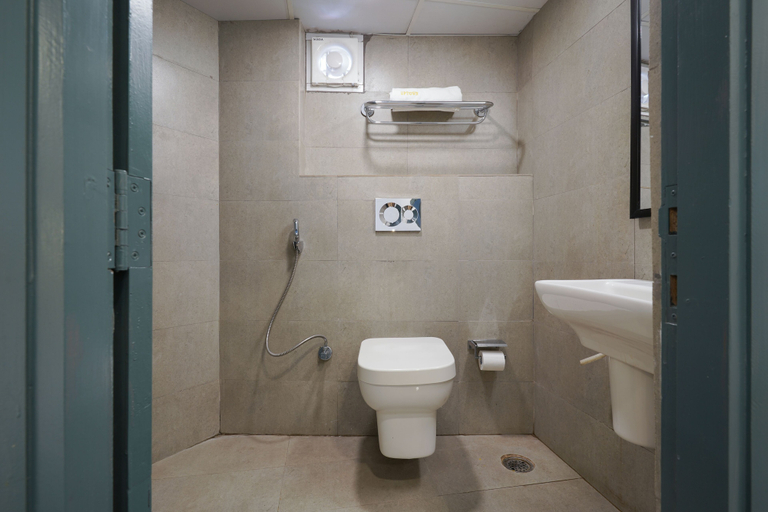 Bathroom 4, Uptown Hotel, Nagpur
