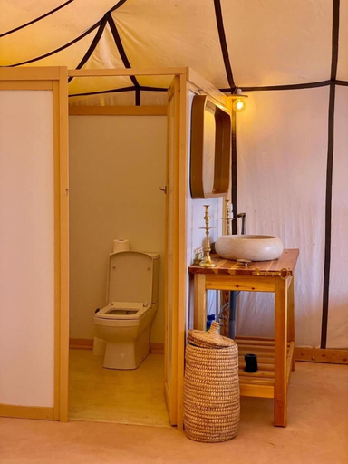 Bathroom, Itran Royal Camp, Errachidia