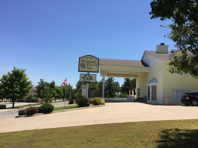Exterior & Views 26