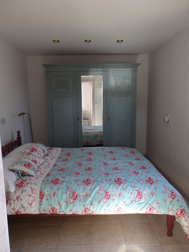Bedroom 2, Rosehip Cottage, Somerset