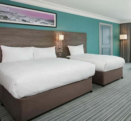 Bedroom 3, Leonardo Hotel - Formerly Jurys Inn and Conference Venue Aberdeen Airport, Aberdeen