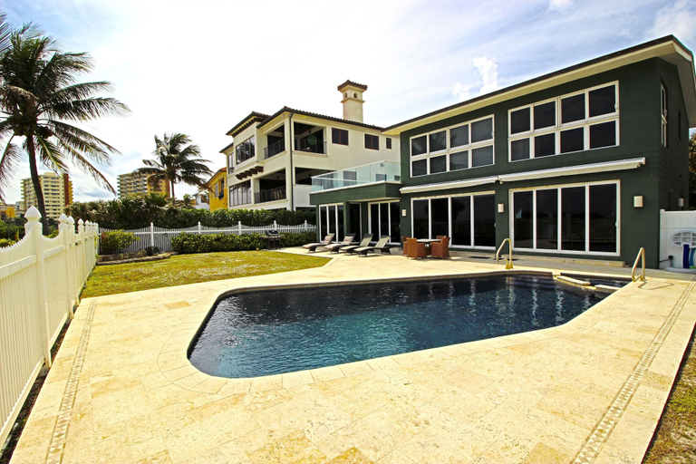 Sport & Beauty 1, Luxury Oceanfront Estate, Broward