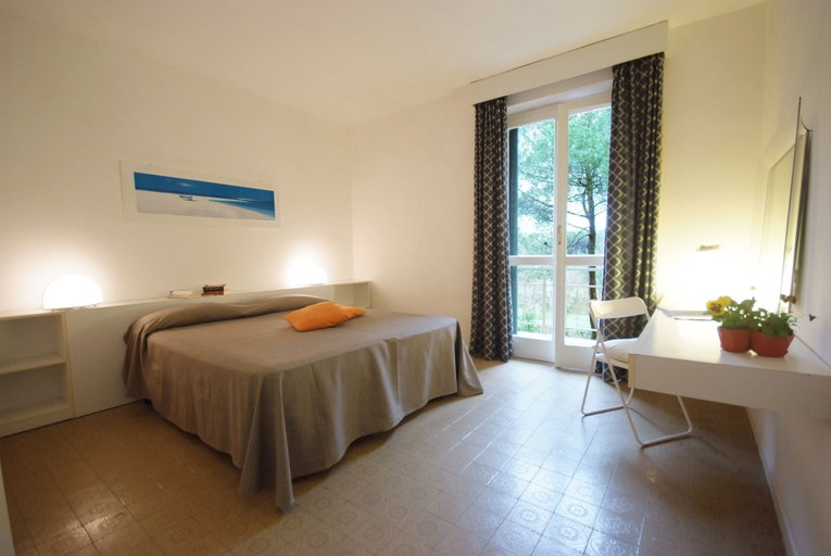 Bedroom 3, Residence Golfo Della Lacona, Livorno