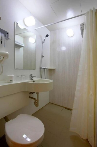 Bedroom 21