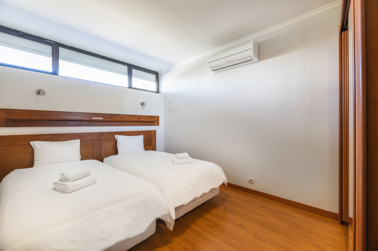 Bedroom 2, Pé do Lago 1 Bedroom Apartment with Pool, Loulé