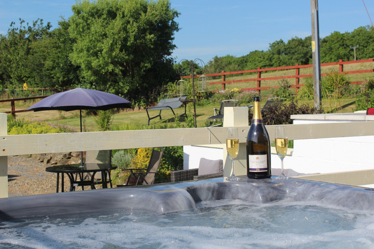 Sport & Beauty, Bunny Meadows Farmhouse, Carmarthenshire