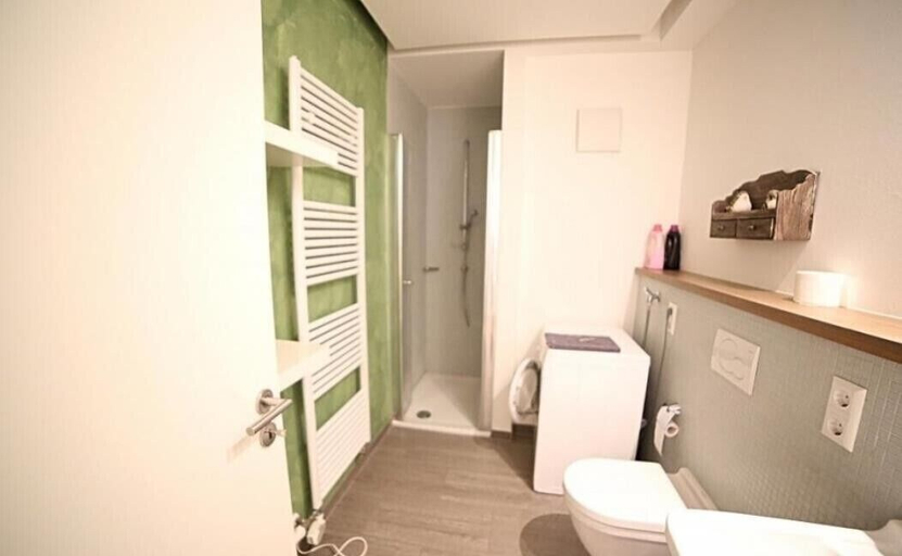 Bathroom 3, Classic Chic Flat 100m2 in City Center, Luxembourg