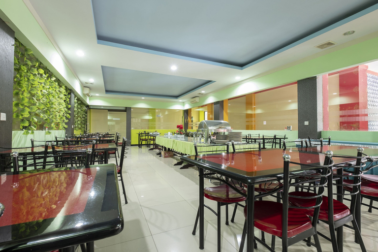 Food & Drinks 5, OYO 1633 Hotel Darma Nusantara 3, Maros