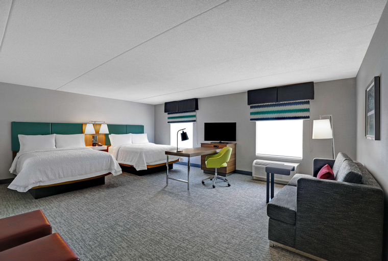 Bedroom 3, Hampton Inn & Suites by Hilton Belleville, Hastings