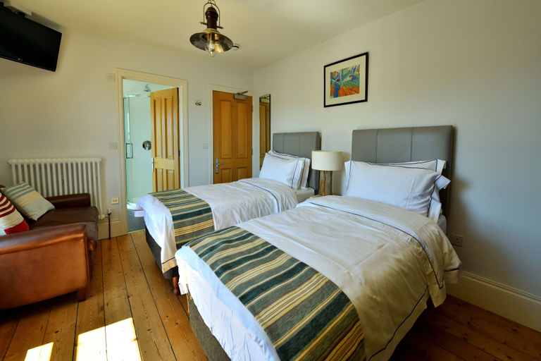 Bedroom 2, Beacon House, Torbay