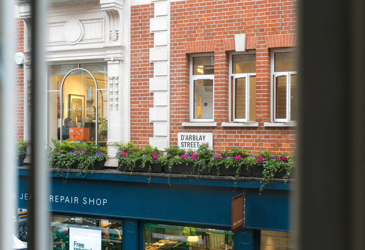 Exterior & Views, D'Arblay Street, London