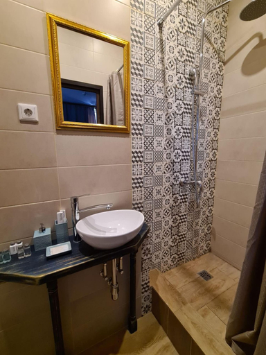 Bathroom 3, Villa Shafran, Aksayskiy rayon