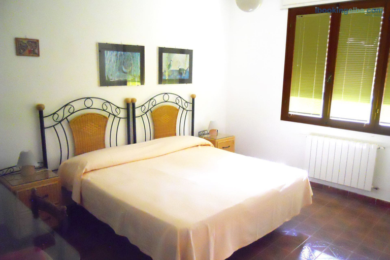 Room 4, Villa Enfola, Livorno