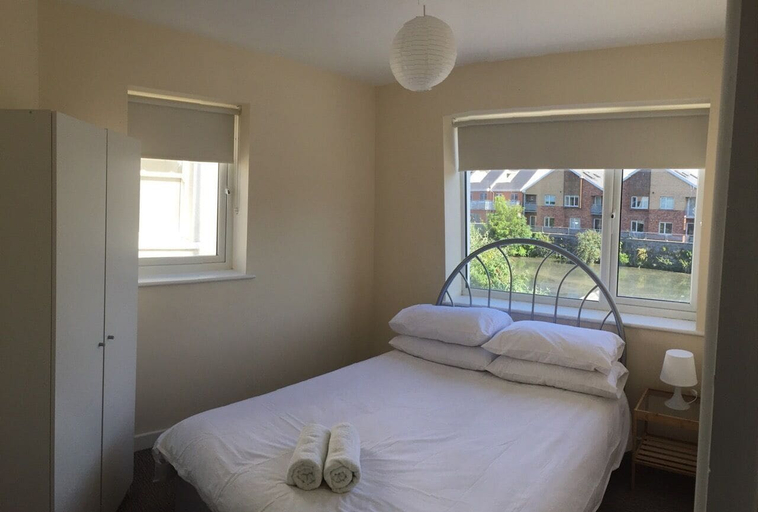 Bedroom 2, Pia House, Dublin