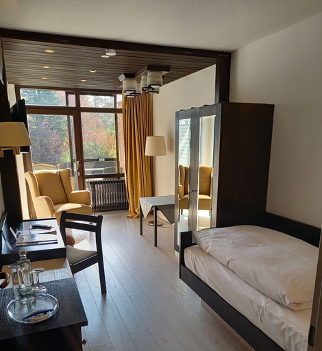 Bedroom 3, Hotel Heide Kröpke, Heidekreis