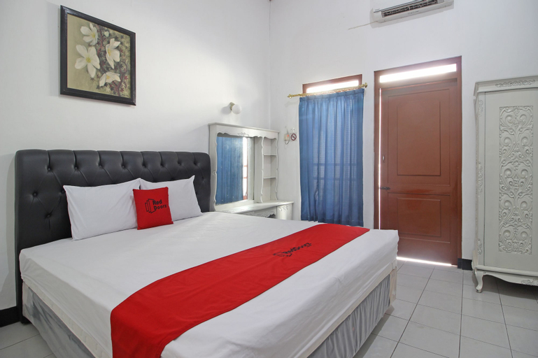 Bedroom 25