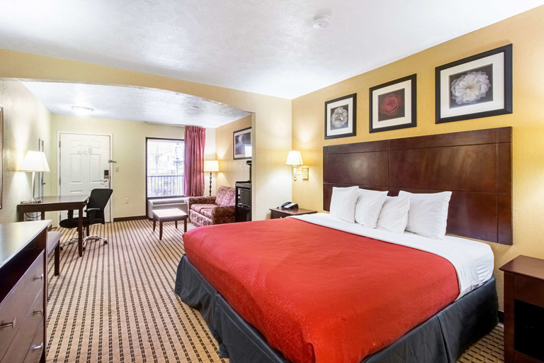 Bedroom 3, Quality Inn & Suites Dickson, Dickson