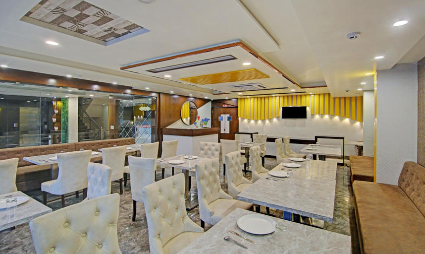 Food & Drinks 3, Treebo S G Grand, Agra