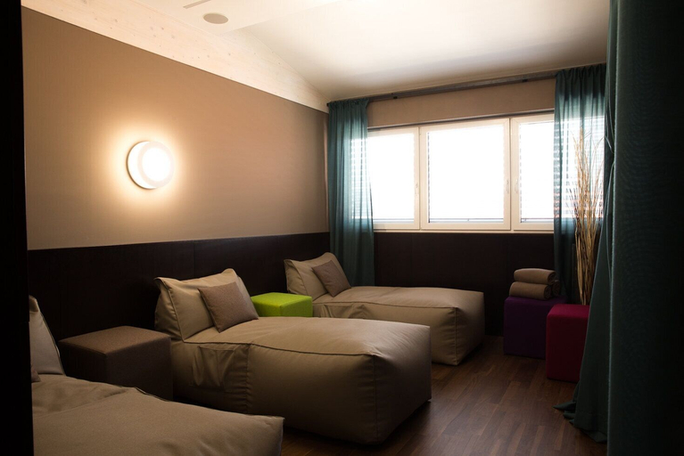 Bedroom 2, Hotel Sandwirth, Klagenfurt